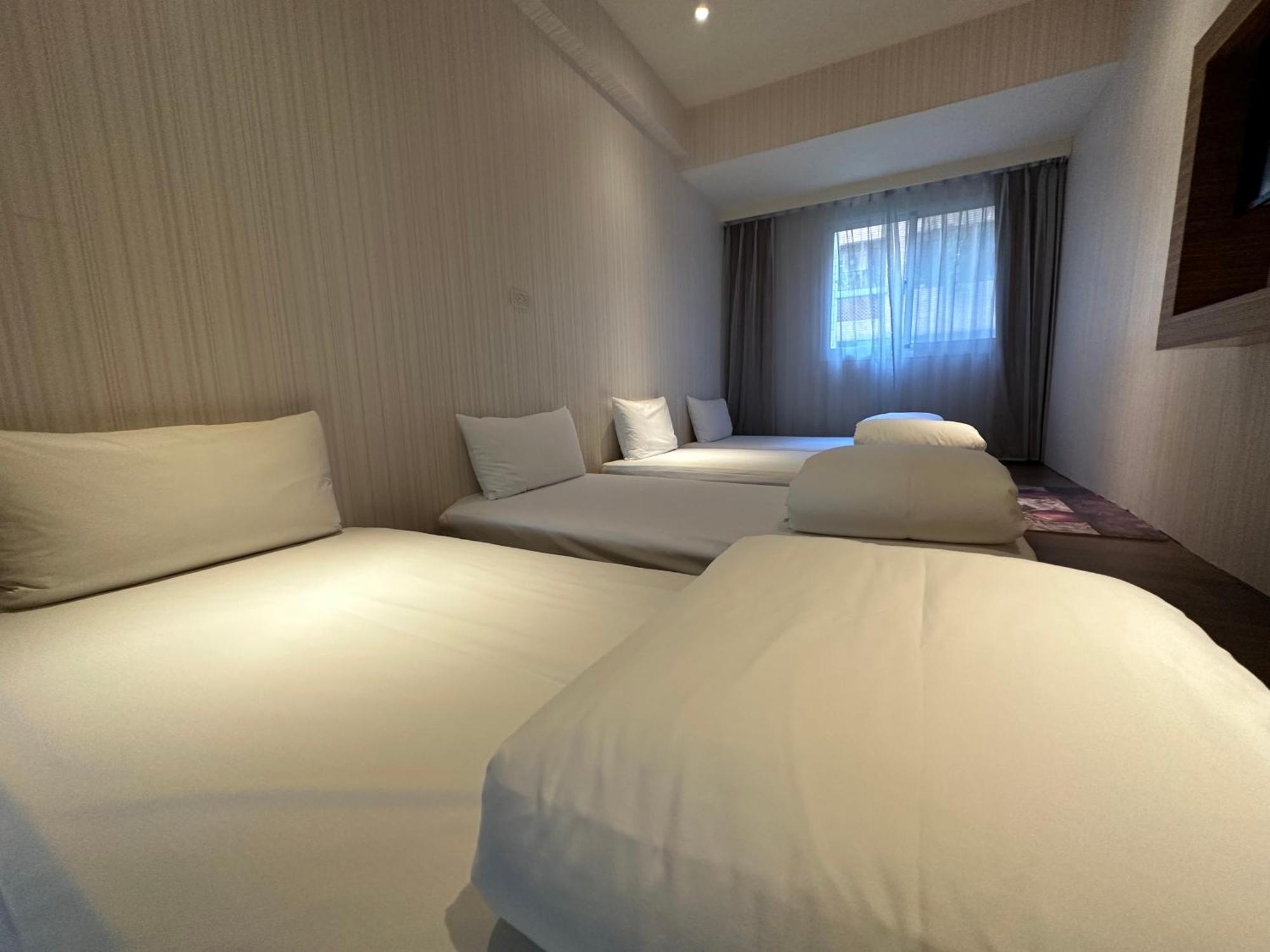 Young Soarlan Hotel - Tainan Exterior foto
