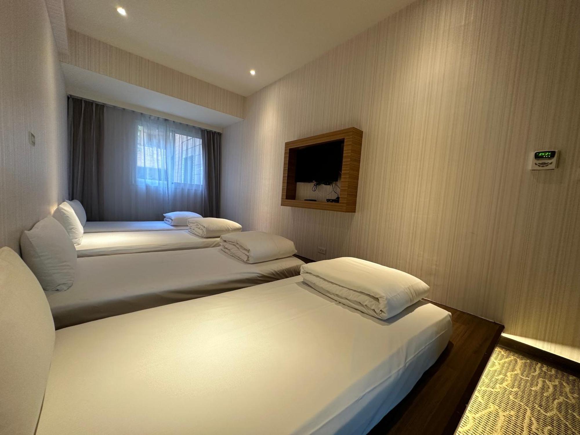 Young Soarlan Hotel - Tainan Exterior foto